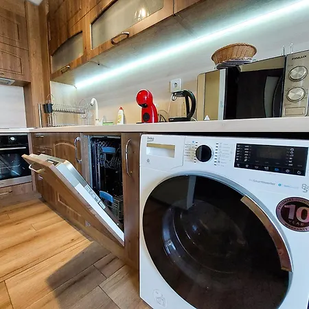 за гости делукс *