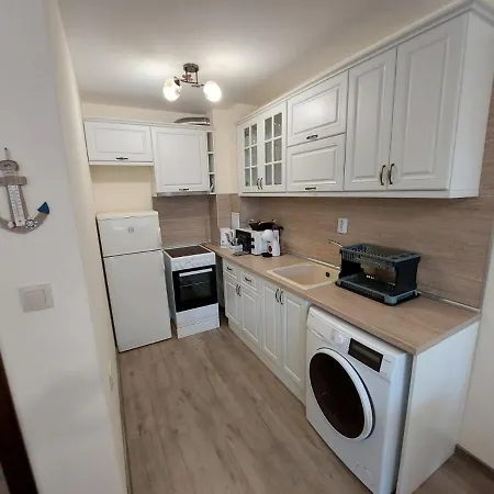 за гости делукс Lejlighed Burgas City