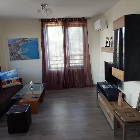 за гости делукс Lejlighed Burgas City